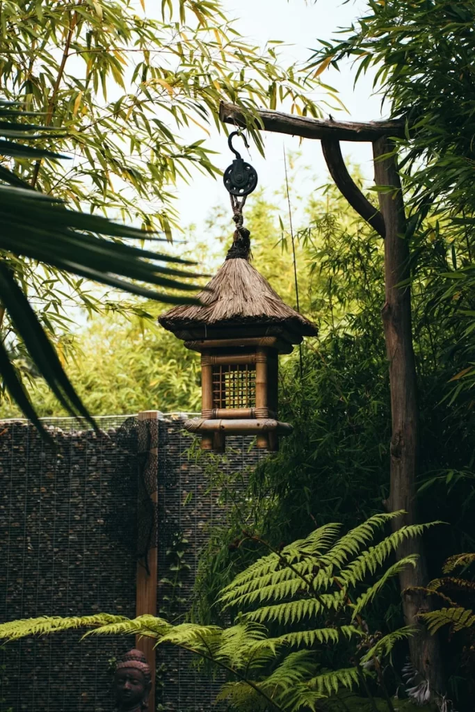 Jaula vintage colgante decorativa para loros y pájaros pequeños